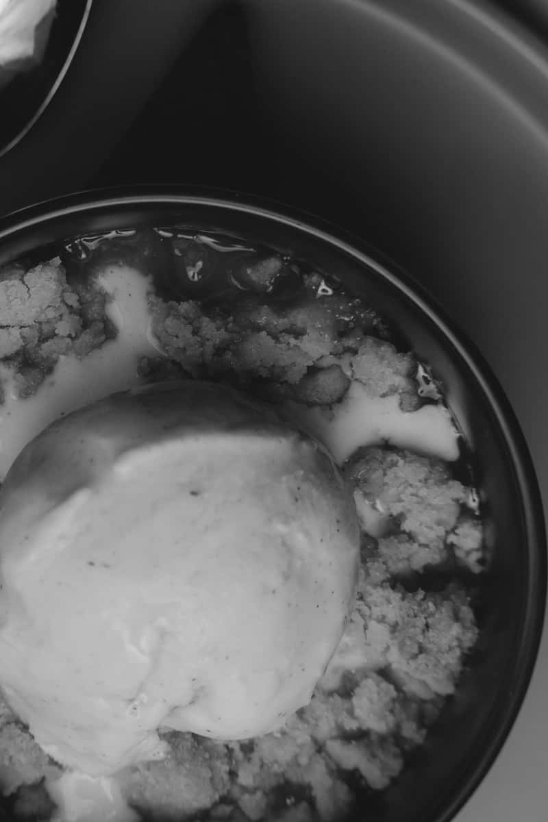 Midnight Train to Georgia Peach Cobbler