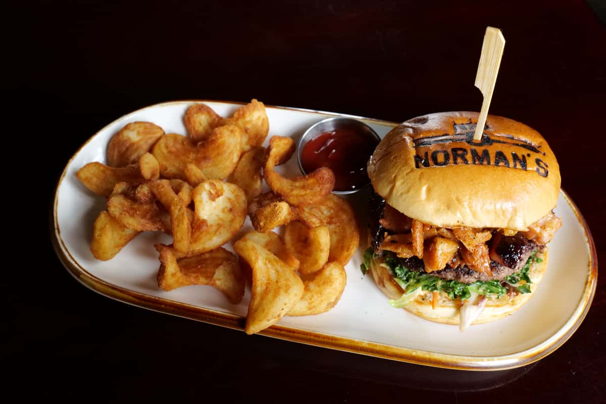 Burger Bbq Pork Belly Sandwich Lunch Pork Belly BBQ Burger Nic