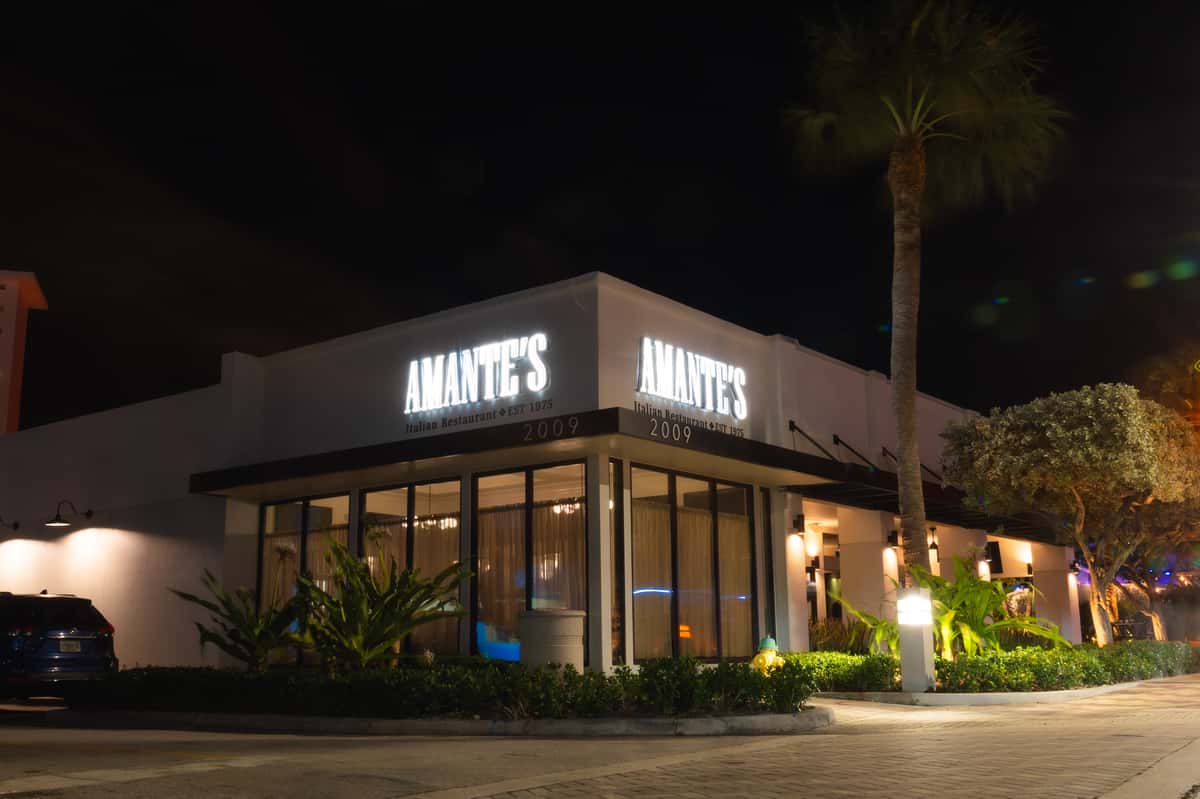 Outside view of building with Amantes Sign