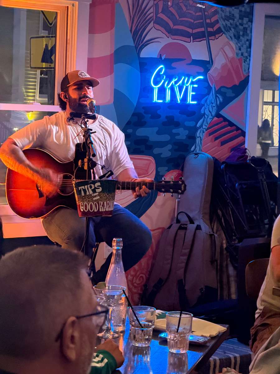 Mike Jetti performs on the CREW Stage