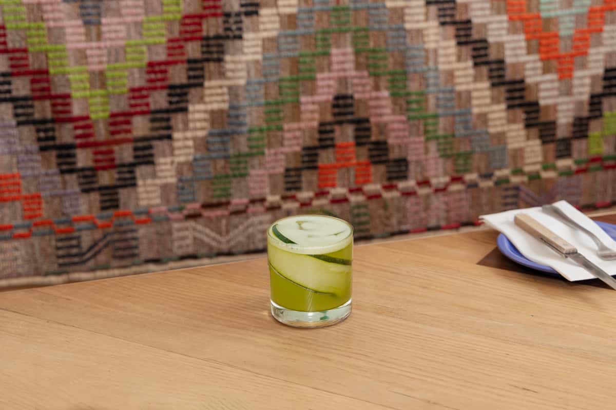 sotol, green tea, cardamom, chile de árbol