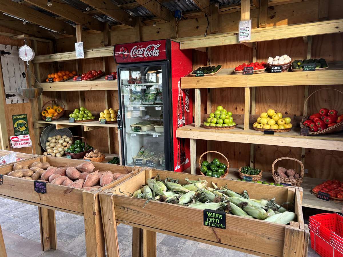 Ms. B's Famers Market