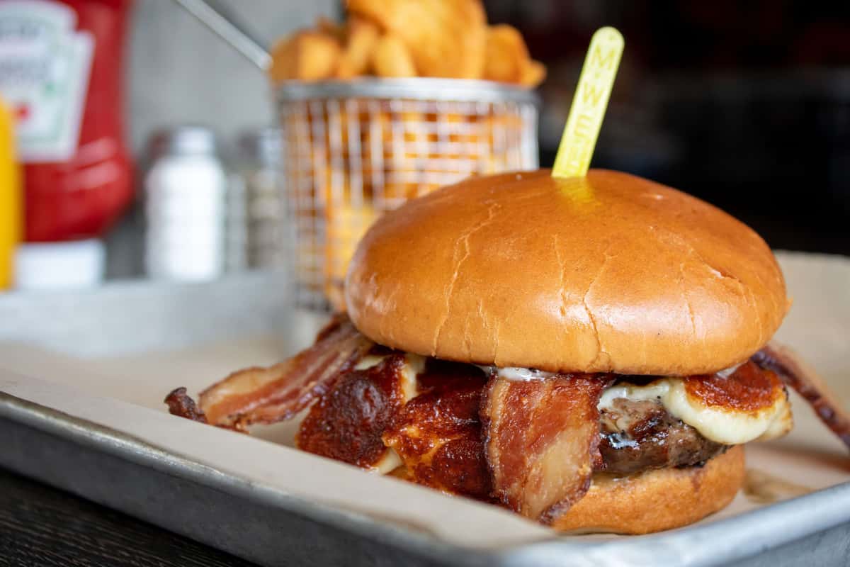 Bacon, roasted garlic aioli, grilled cheese curds, pub bun