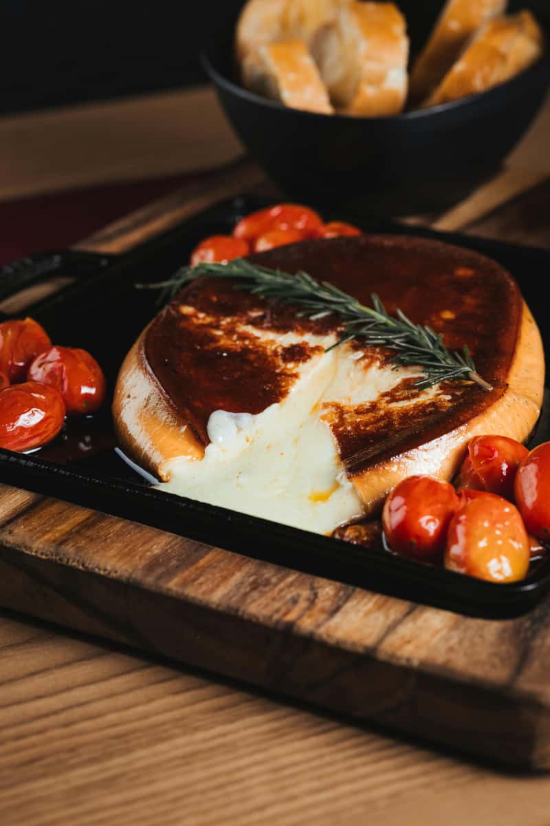 Melted Cheese with Grilled Tomatoes