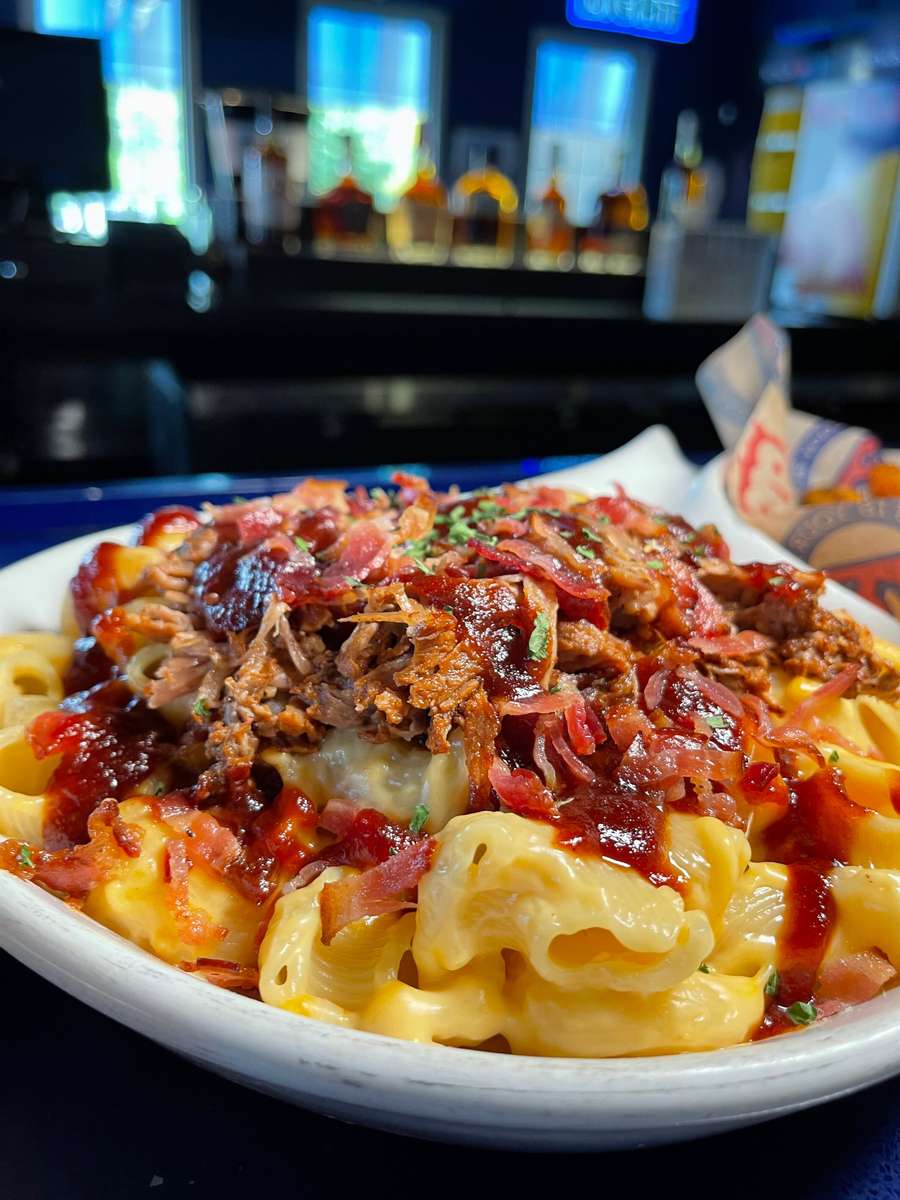 Pulled Pork N Bacon Mac N Cheese