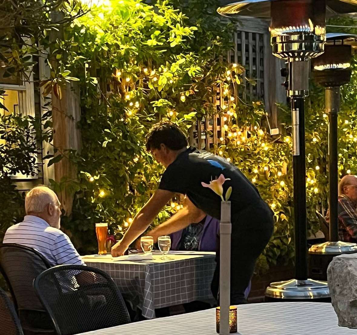 AL fRESCO