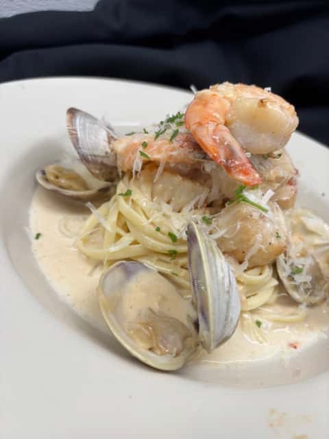 Seafood Linguini