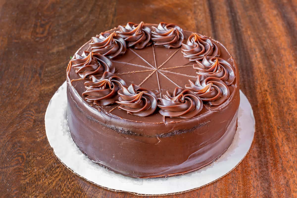 Birthday Cakes — Le Decorant Cake Studio and Bakery