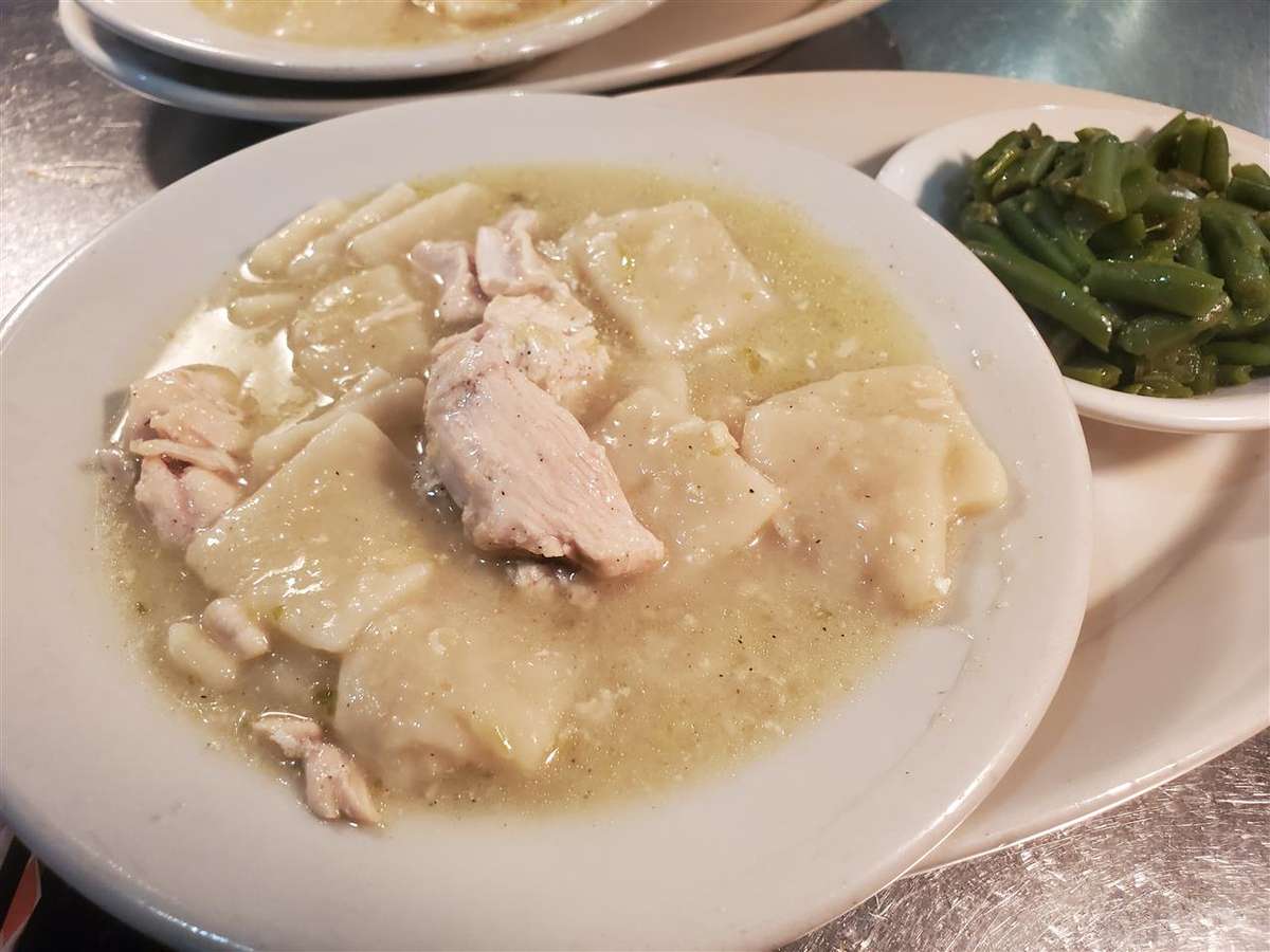 Sunday Supper {Chicken & Dumplings} – Dixie Delights