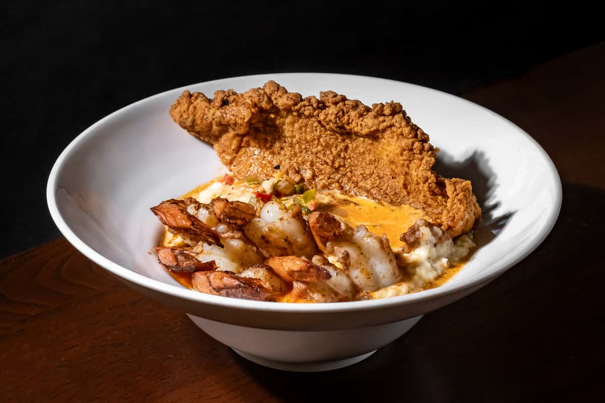 crispy, creamy, and coastal. 🍤 our southern shrimp and grits with a golden fried finish is the ultimate comfort brunch. #phyllisbrunch #mariettageorgia #mariettaeats #atlantabrunch #shrimpandgrits #southerncomfort #brunchgoals #atlantafoodie #eatlocal