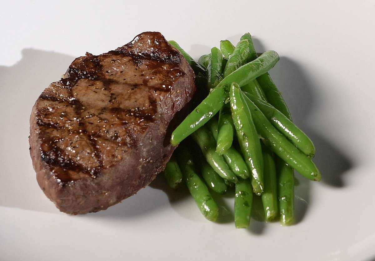 6 Oz Sirloin Lunch Dinner Menu Oceans Ale