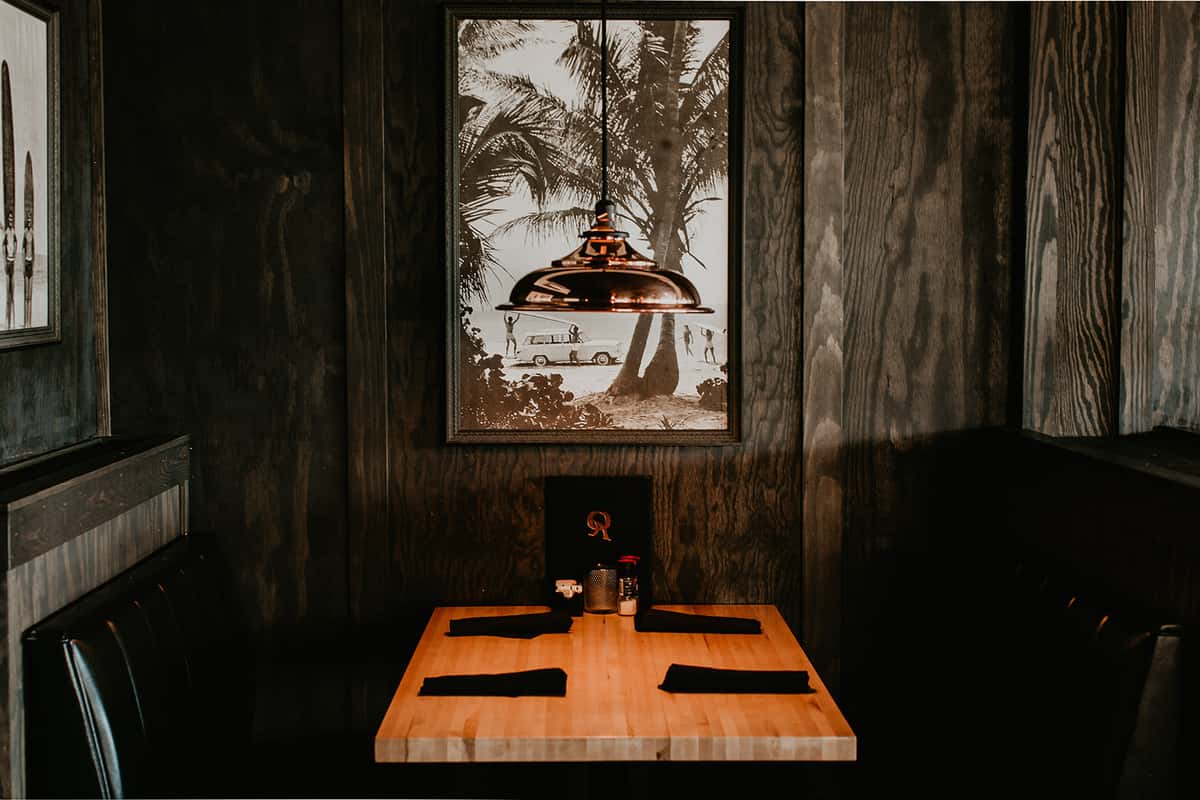 Interior Booth 16