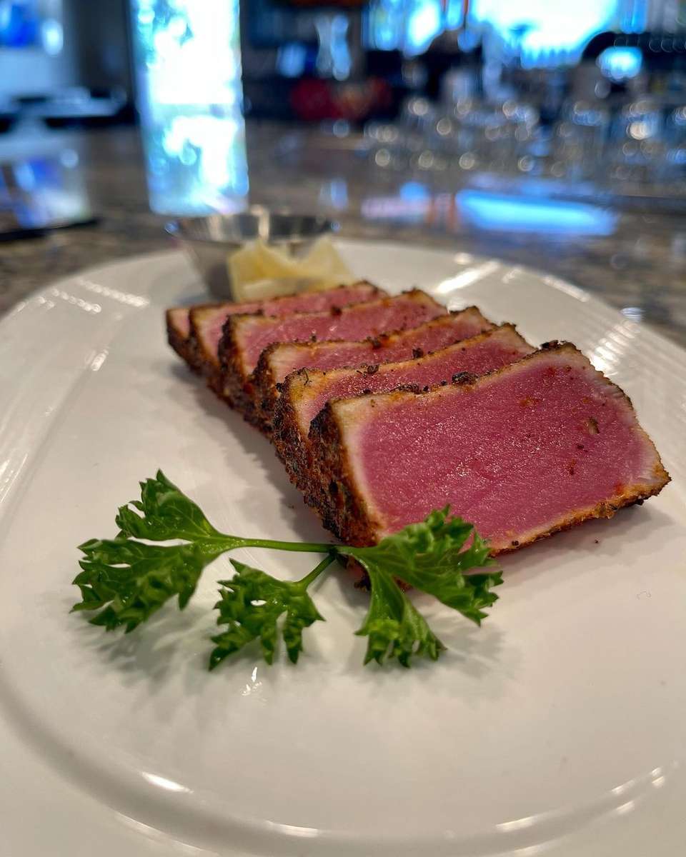 Flat Top Bar and Grill Bar & Grill in Woodcrest, CA