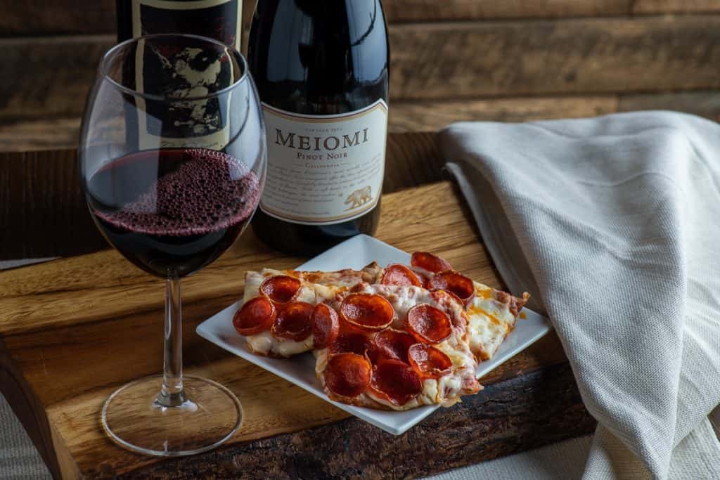 Henderson's Pizza and Wine Photo