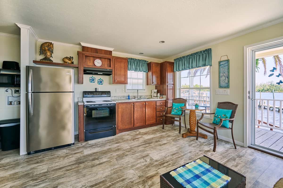 Full Kitchen