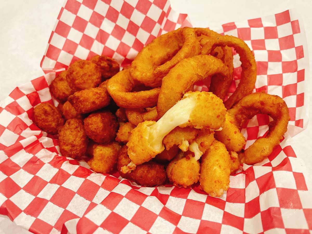 Wisconsin Cheese Curds Sampler