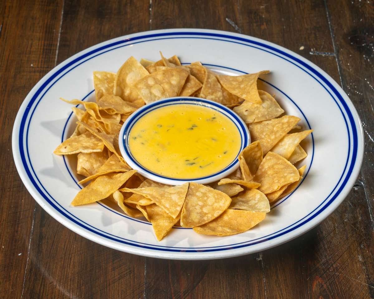 queso with chips