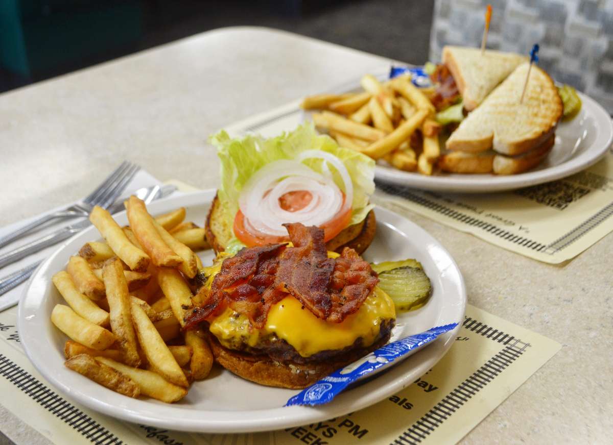 bacon cheeseburger