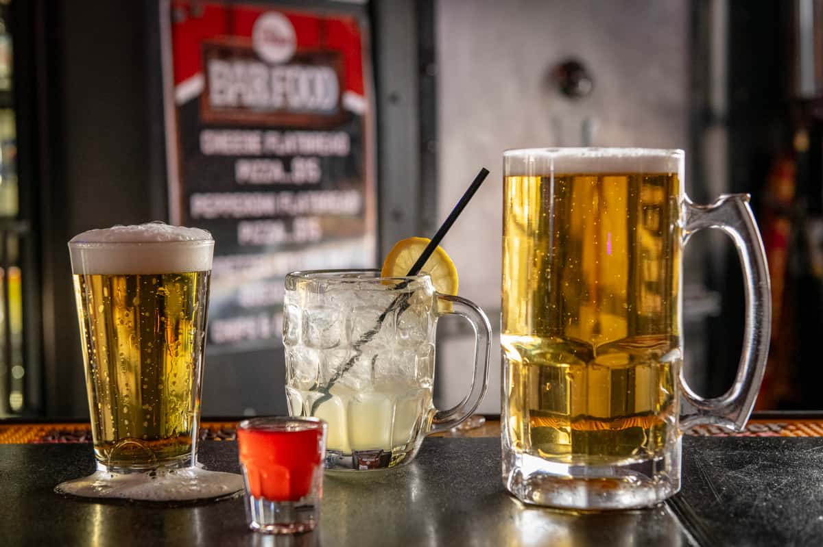 Happy Hour Tom Davis Saloon