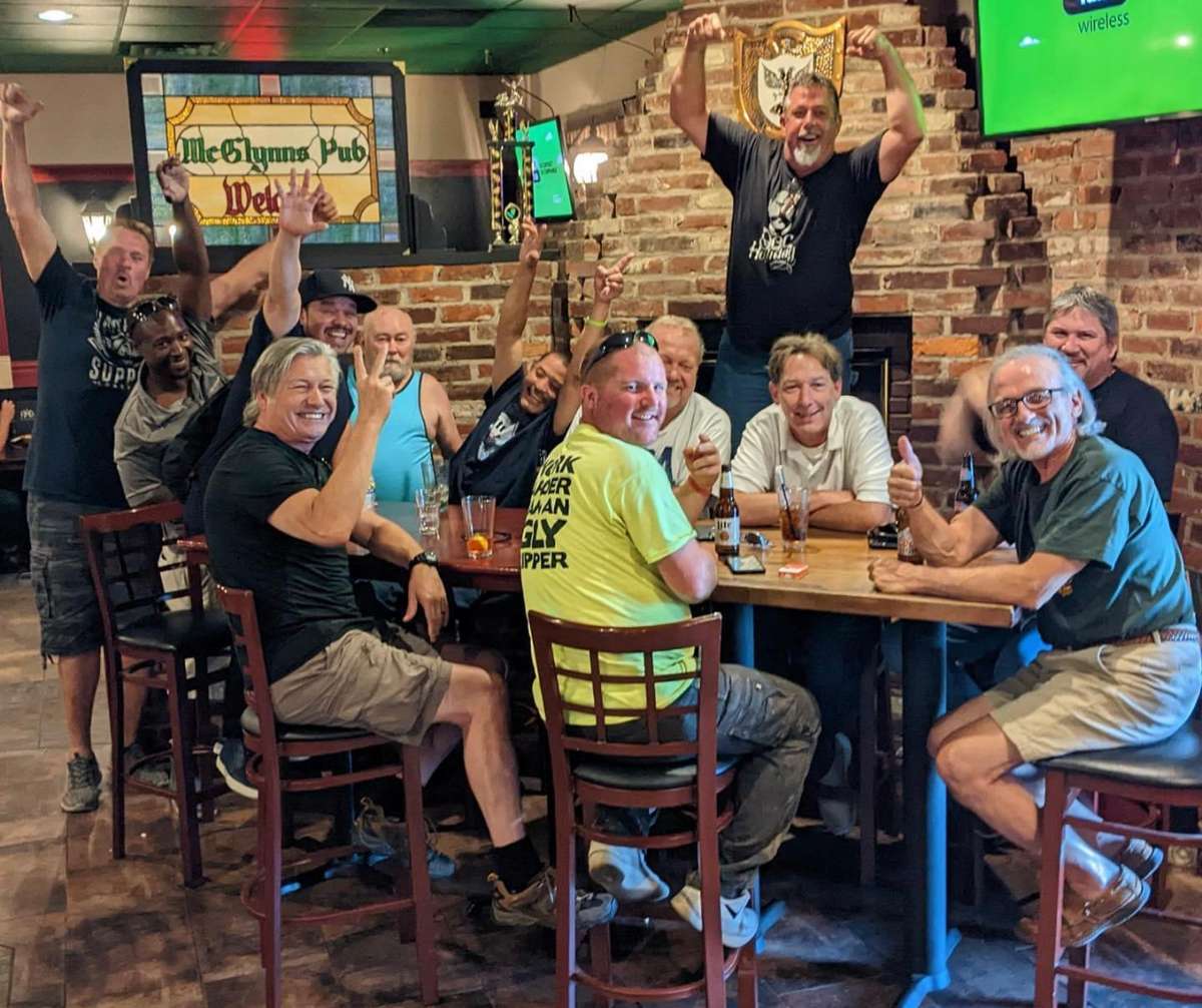 sports bar in Delaware
