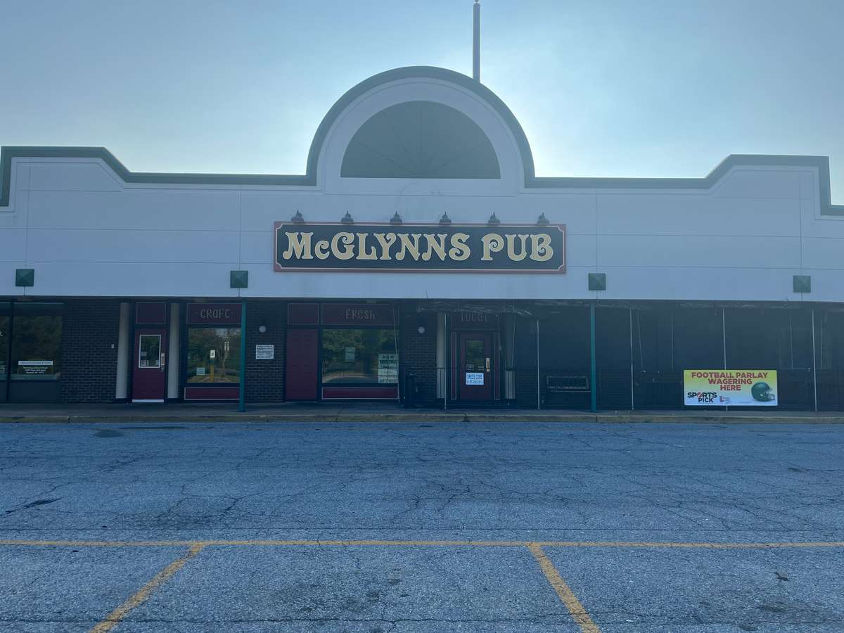 sports bar in Pike Creek DE
