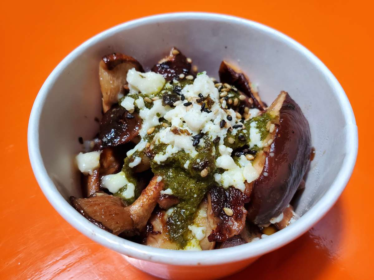 Trippy Mushroom Cups