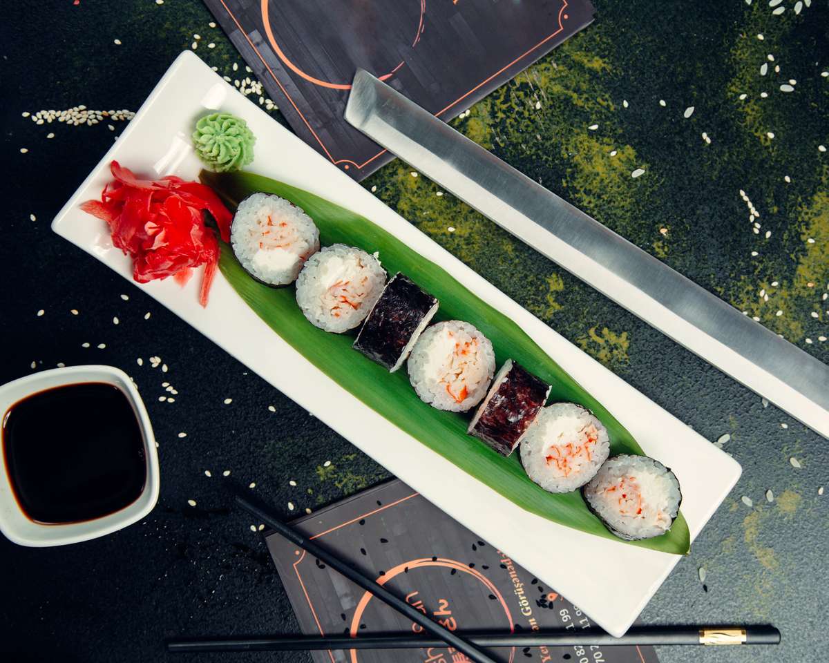 sushi rolls