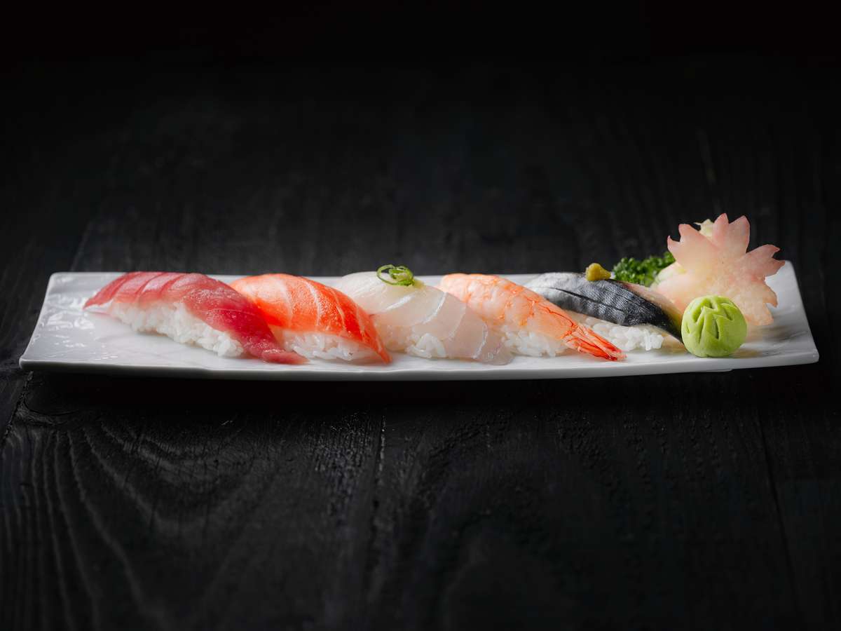 sushi plate