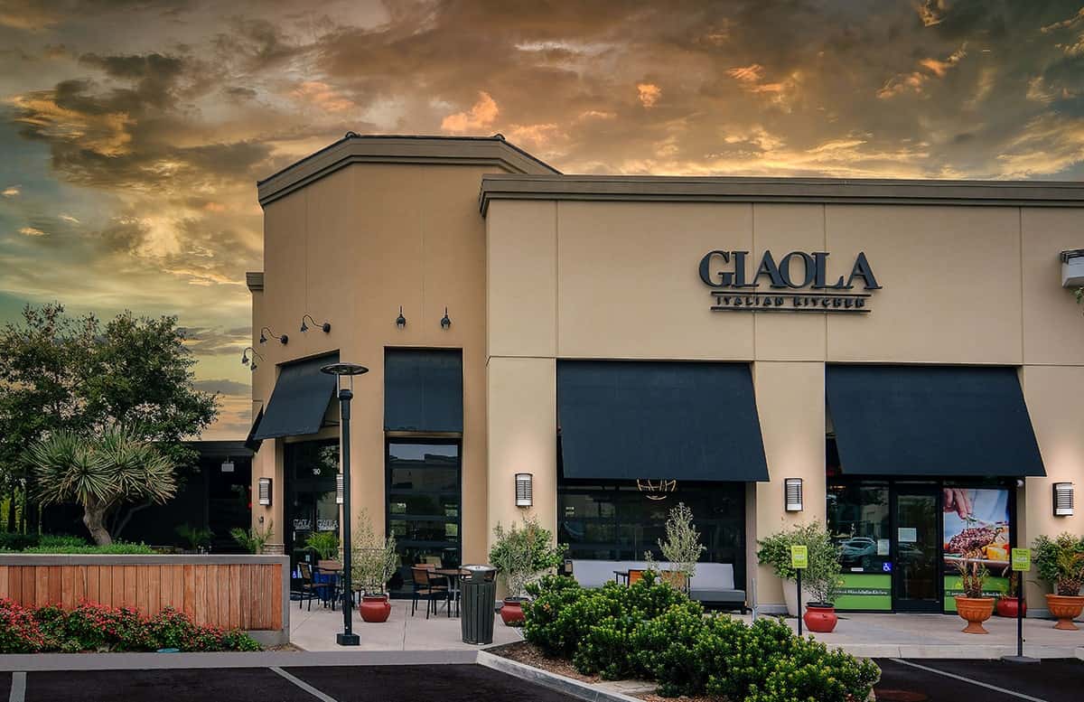 giaola outside view