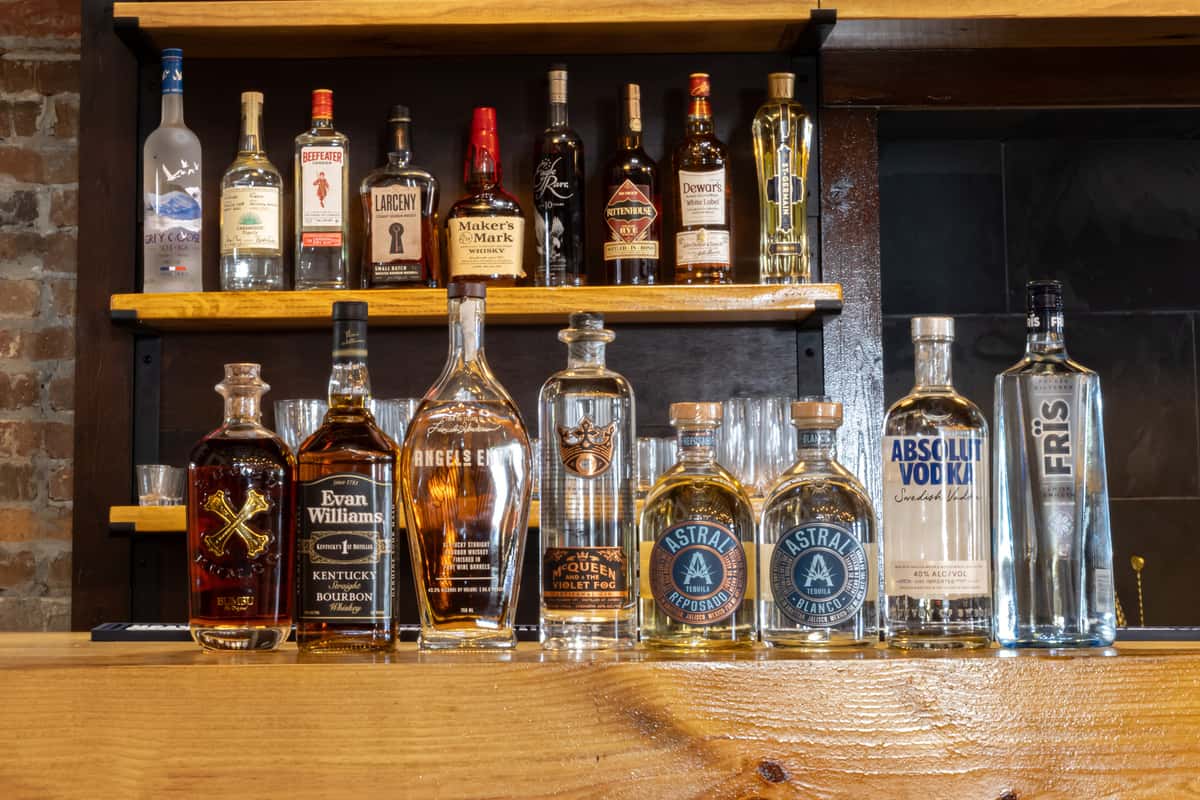 bar