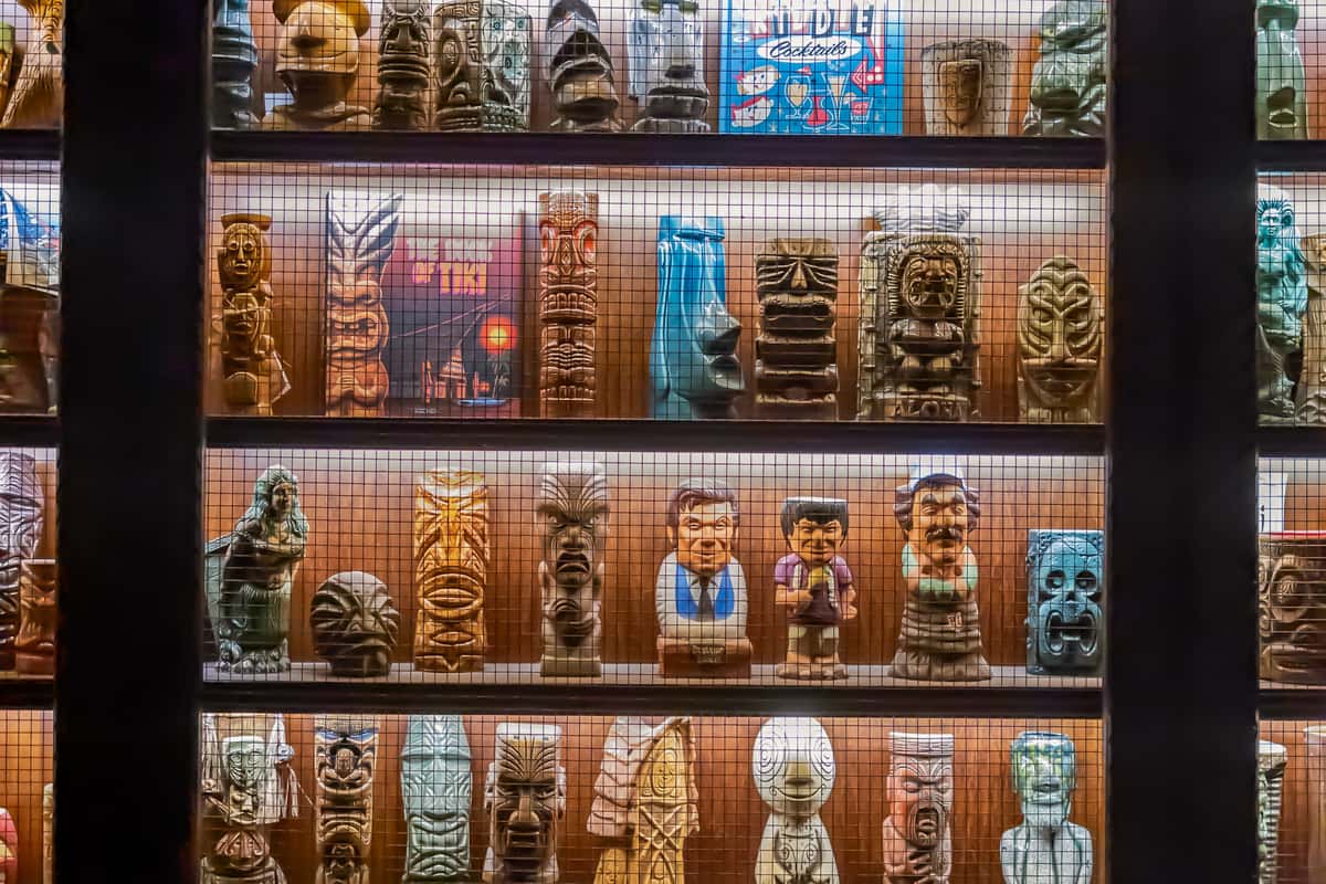 Tiki wall