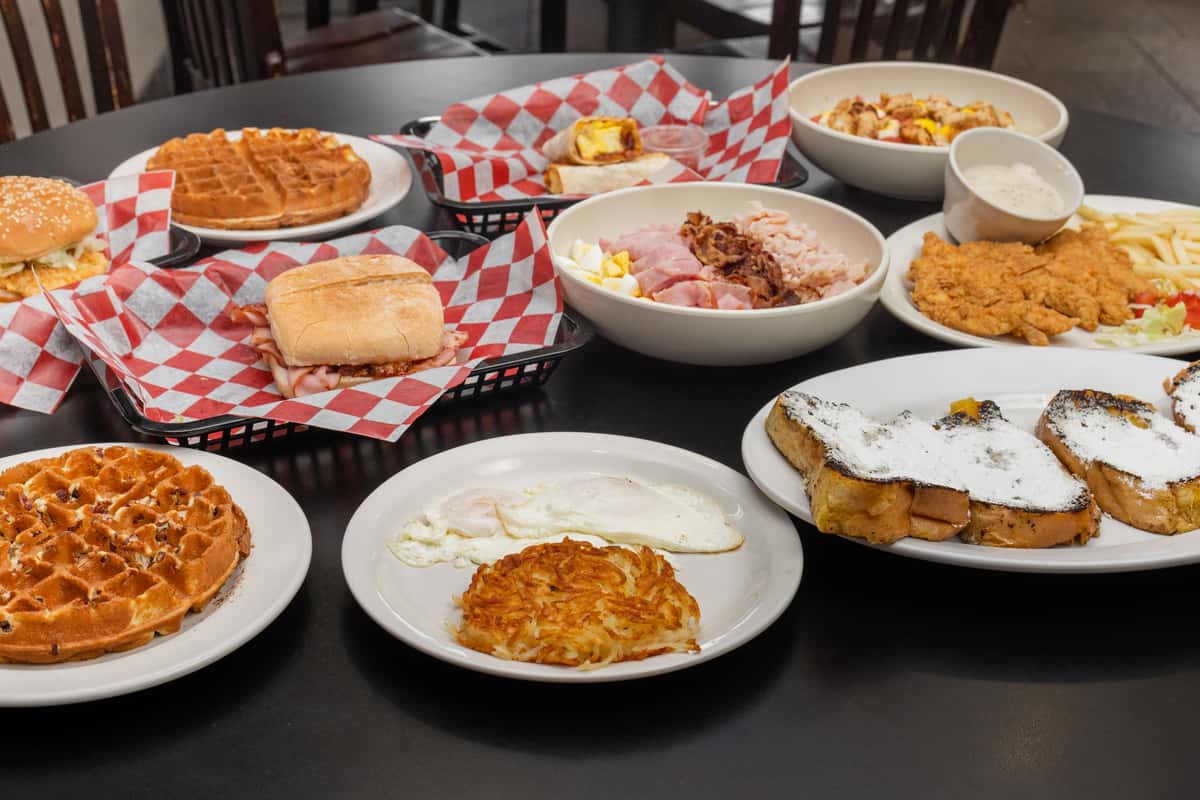 Assorted dishes