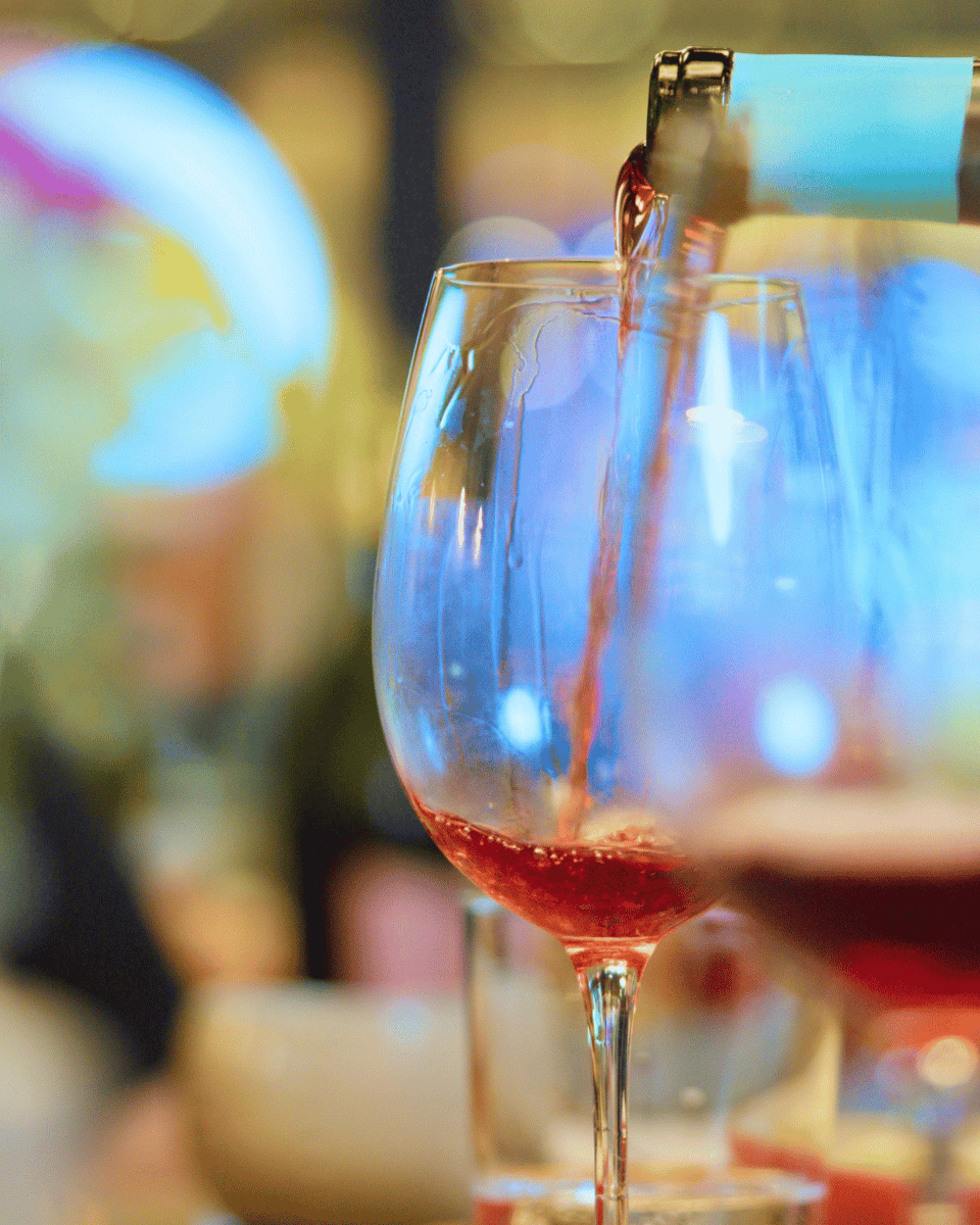 Madre Selva x Under Pressure wine side pour