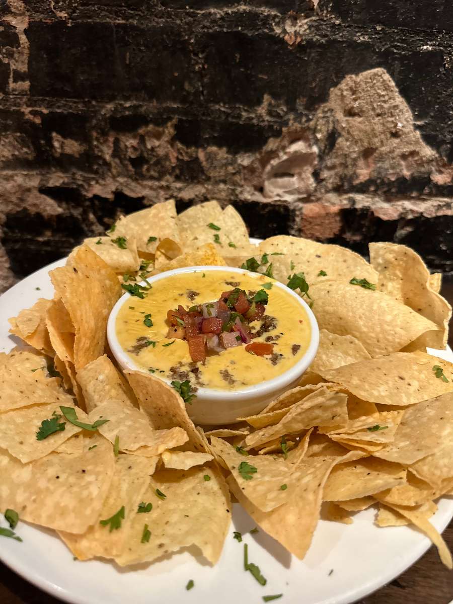 queso with chips