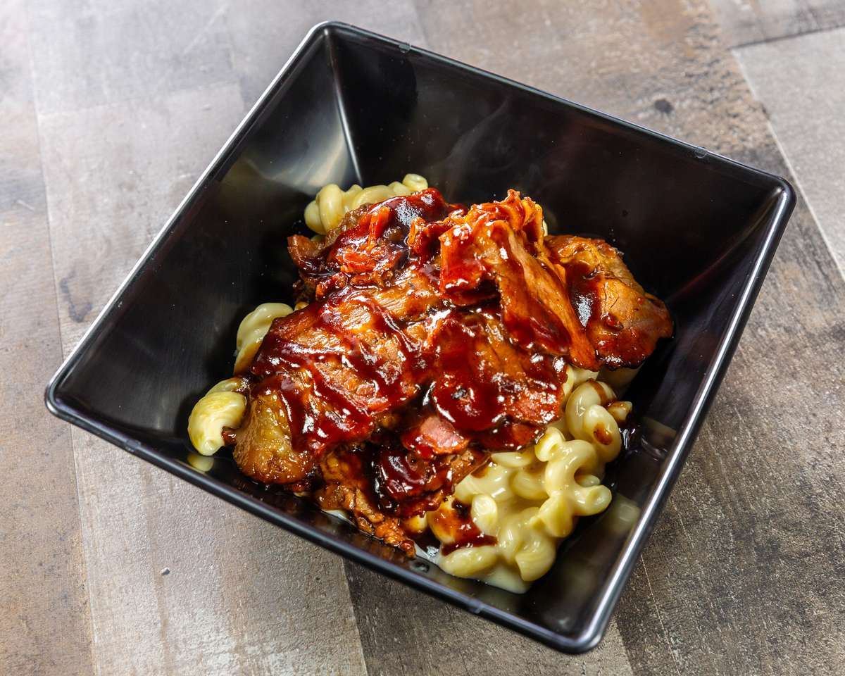 Mac and Cheese Briskett