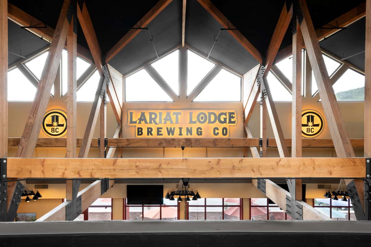 Lariat Lodge Logo Lights