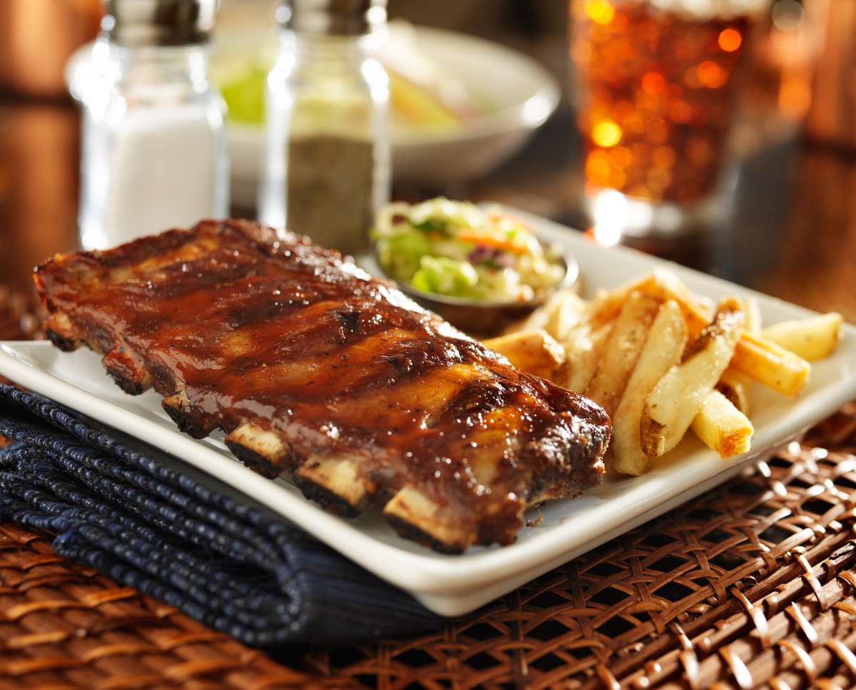 Barbecue ribs with french fries