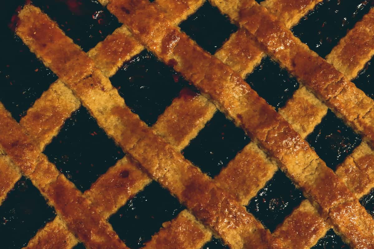 Lattice pie crust