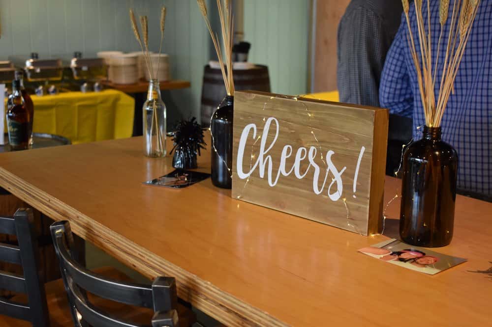 cheers sign