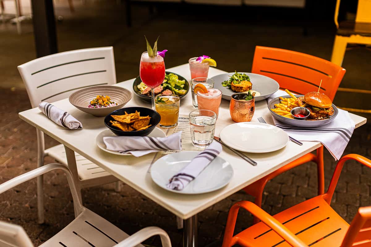 garden dining