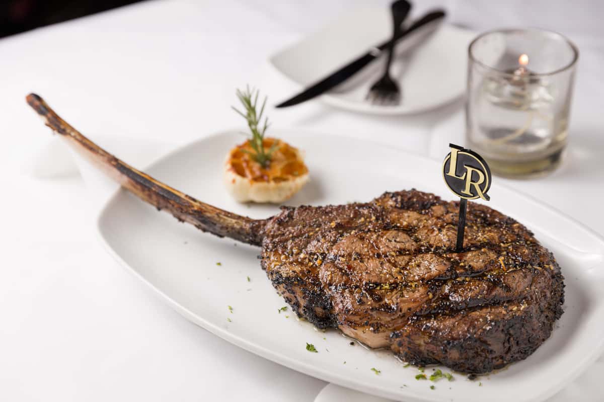 tomahawk steak