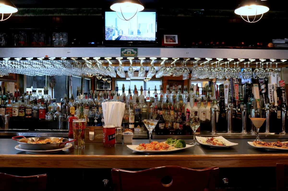 bar