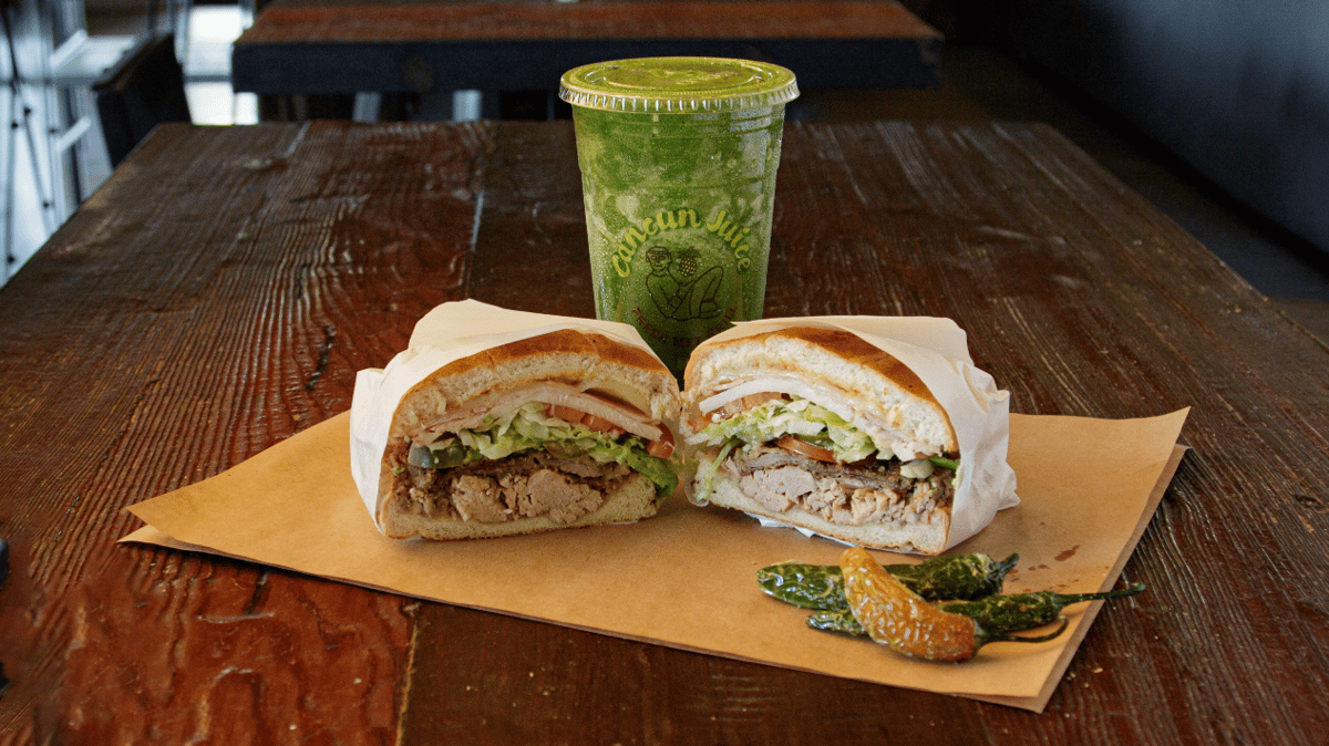 Cancun Juice Torta y Jugos