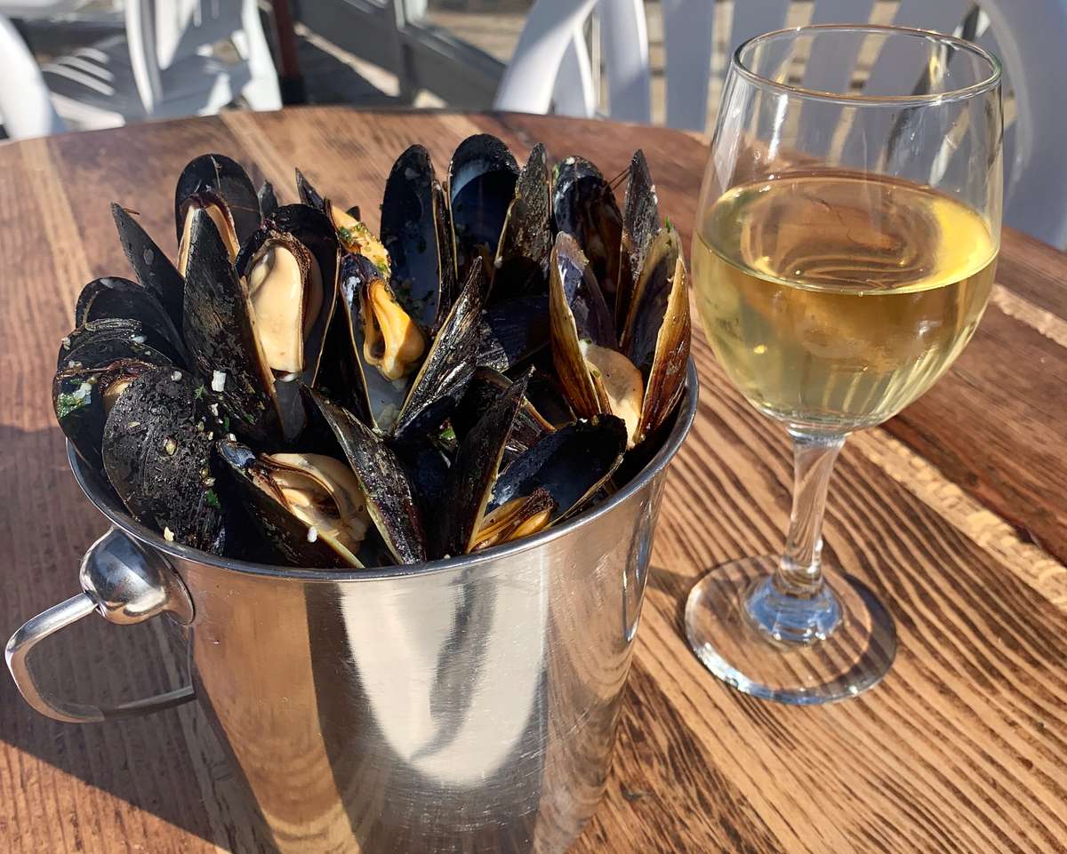 Bucket of Mussels Dinner Fisherman's Restaurant and Bar San