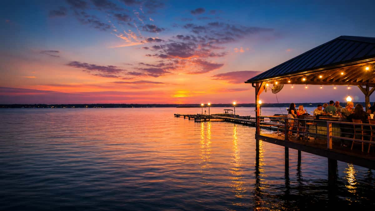 DIRK'S DOCKSIDE SUNSET