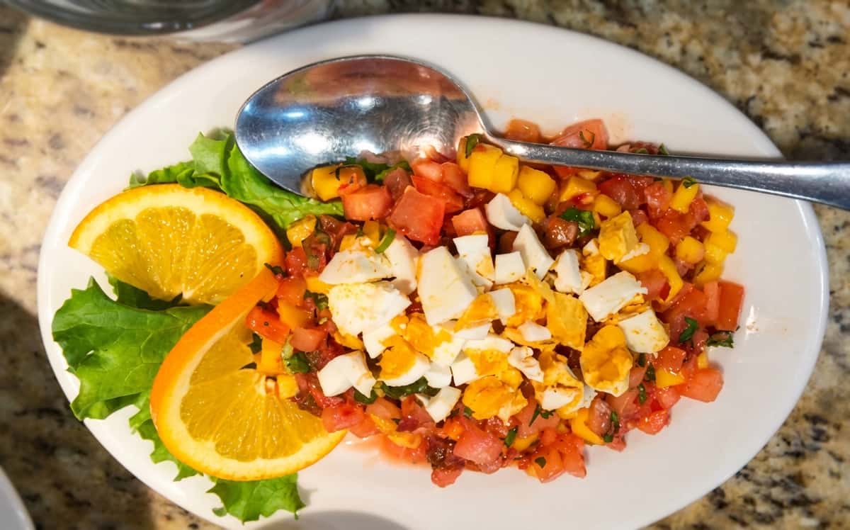 Tomato mango salad
