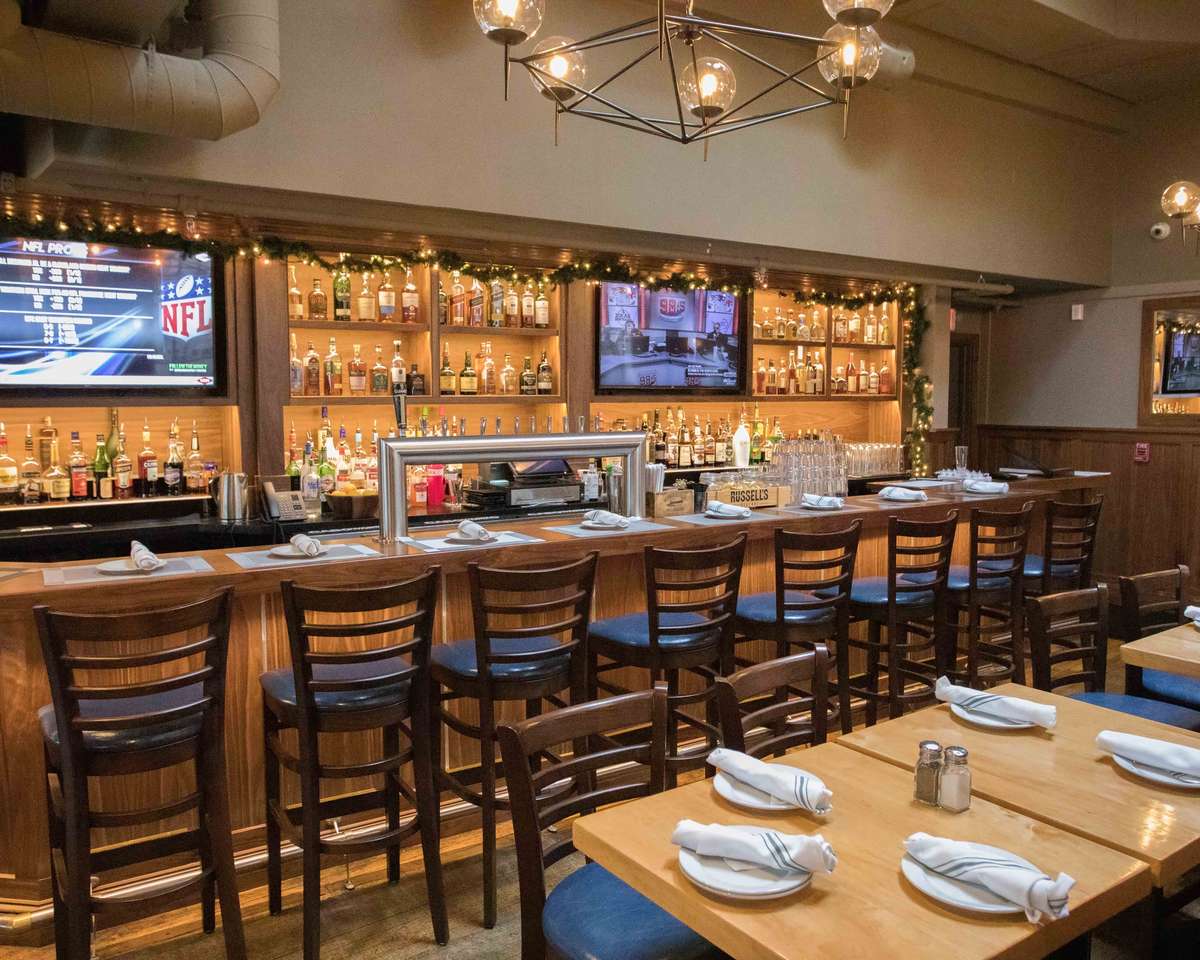 bar