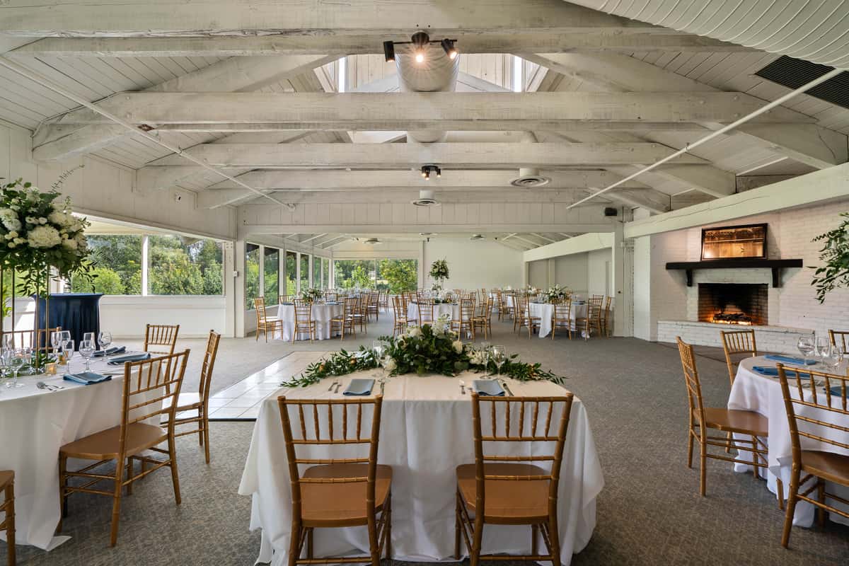 sweetheart table with flowers