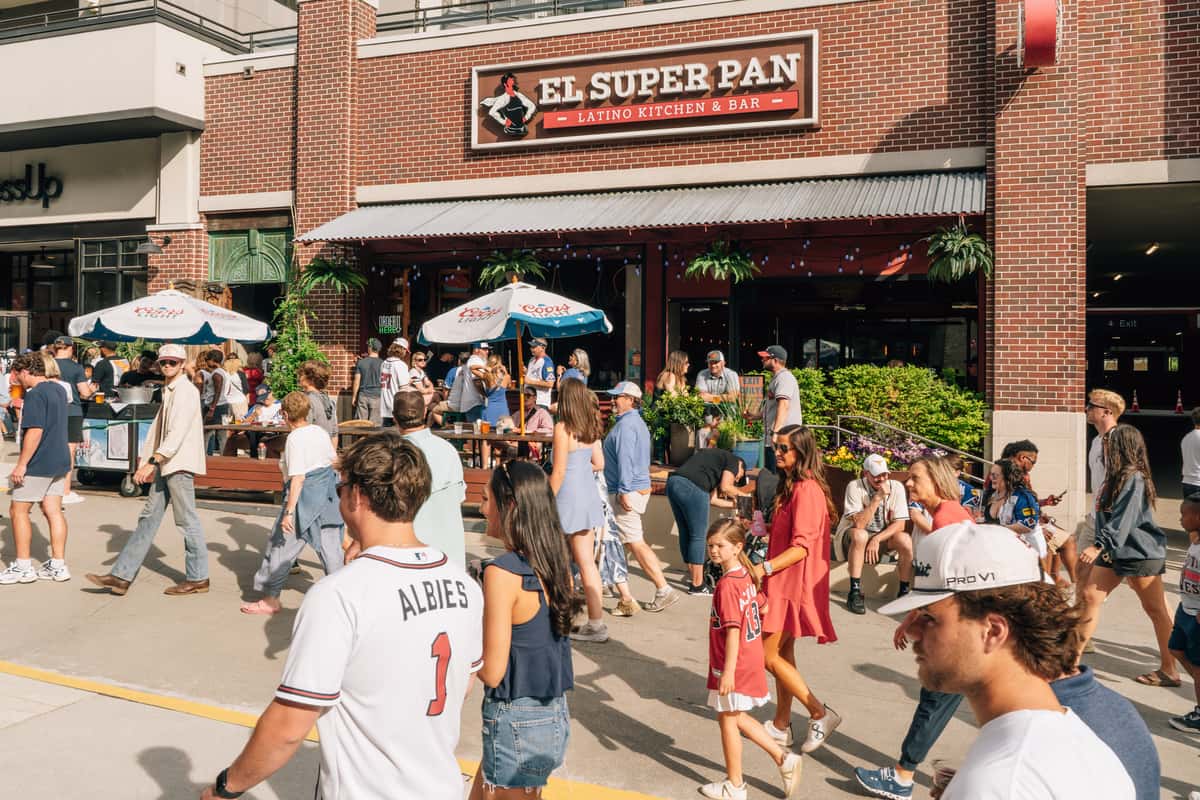 El Super Pan Game Day Crowd
