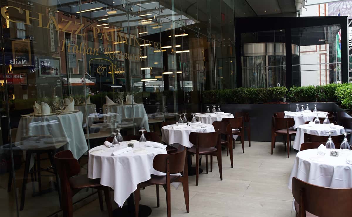 Outdoor dining NYC, daylight saving, longer days, Springtime, Spring, patio, outdoor tables, Chazz NYC, White Plains, Westchester, Italian cuisine, authentic Italian, Italian restaurant.